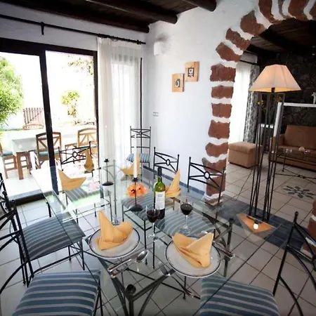 Playa Blanca Sleeps 8 Pool Wifi *